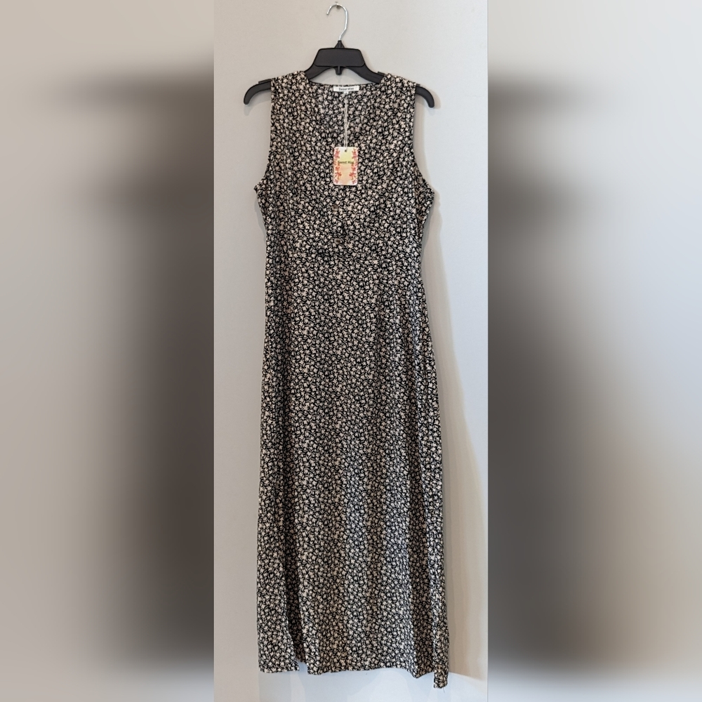 🌞 NWT 🌞 SWEET MISS Floral Dress